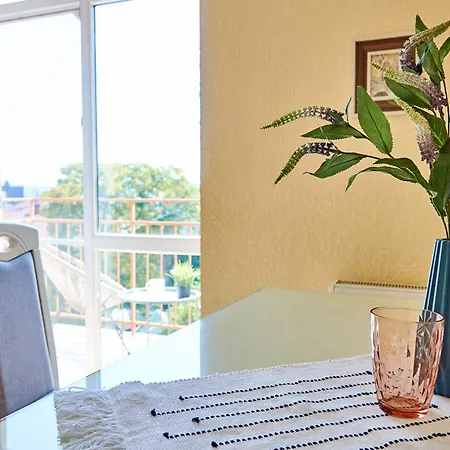 світло без відключень! Two Lux Apartmán *